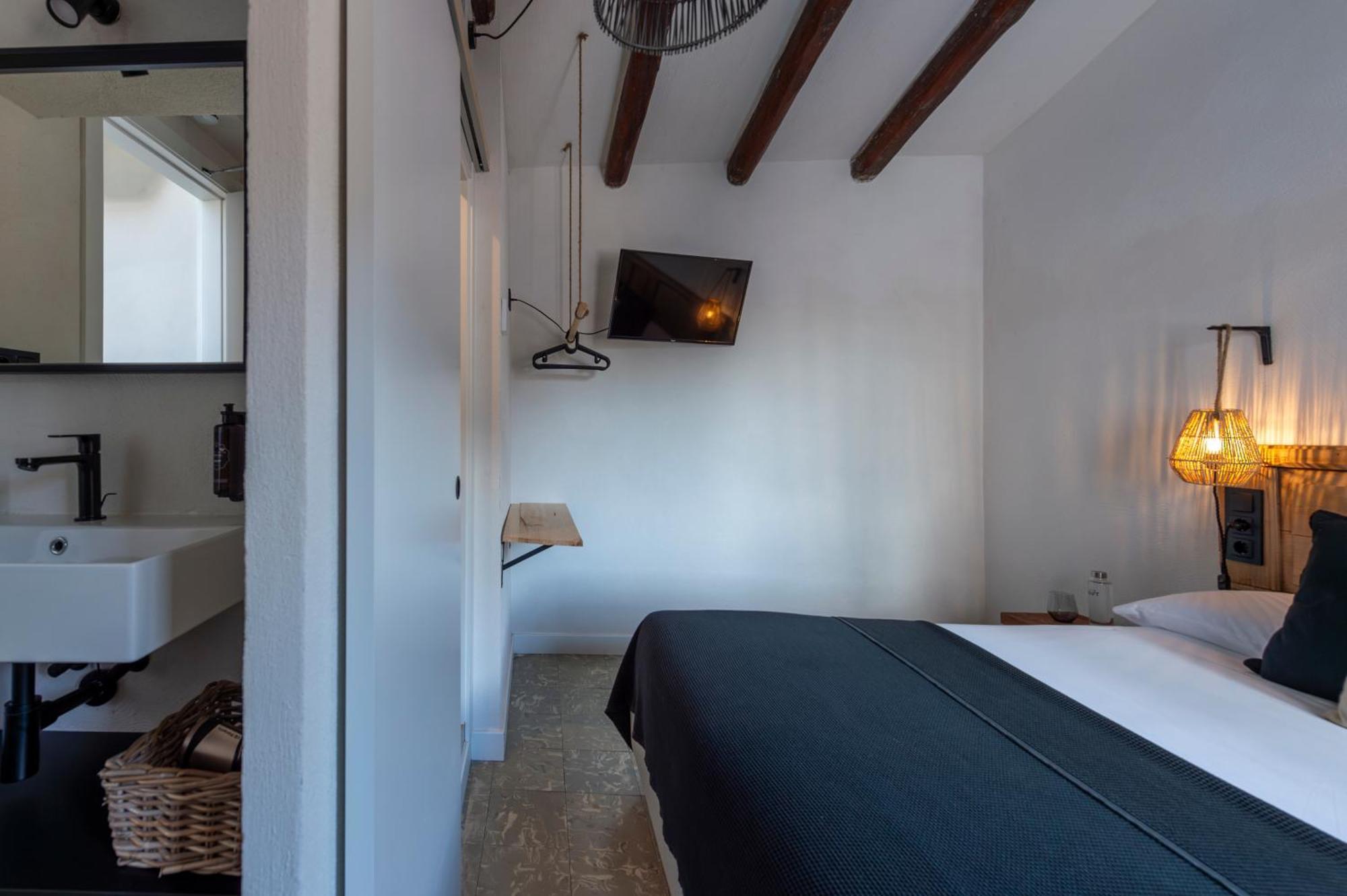 Hostal Boutique Es Menut Tossa de Mar Exteriör bild