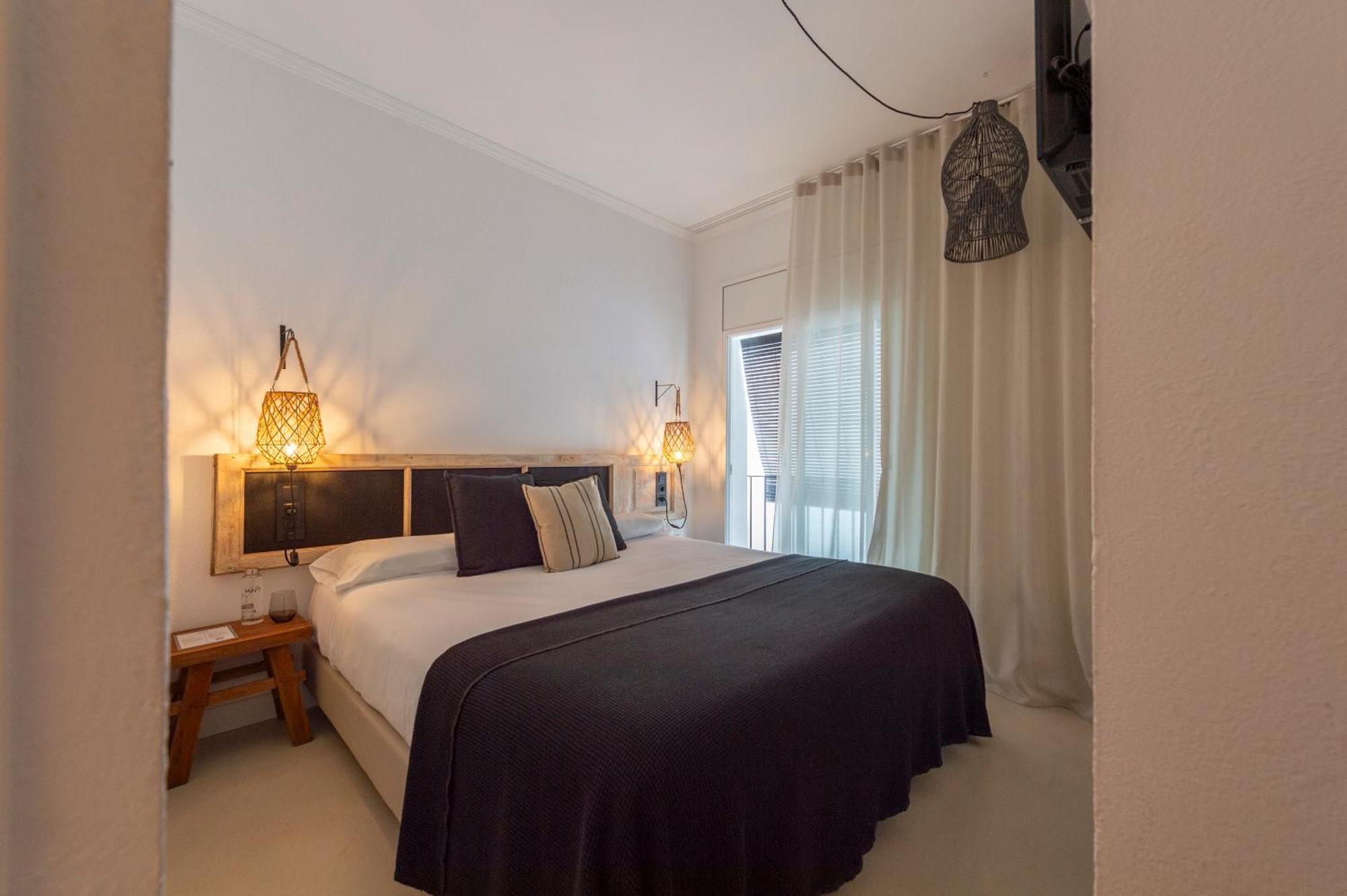 Hostal Boutique Es Menut Tossa de Mar Exteriör bild