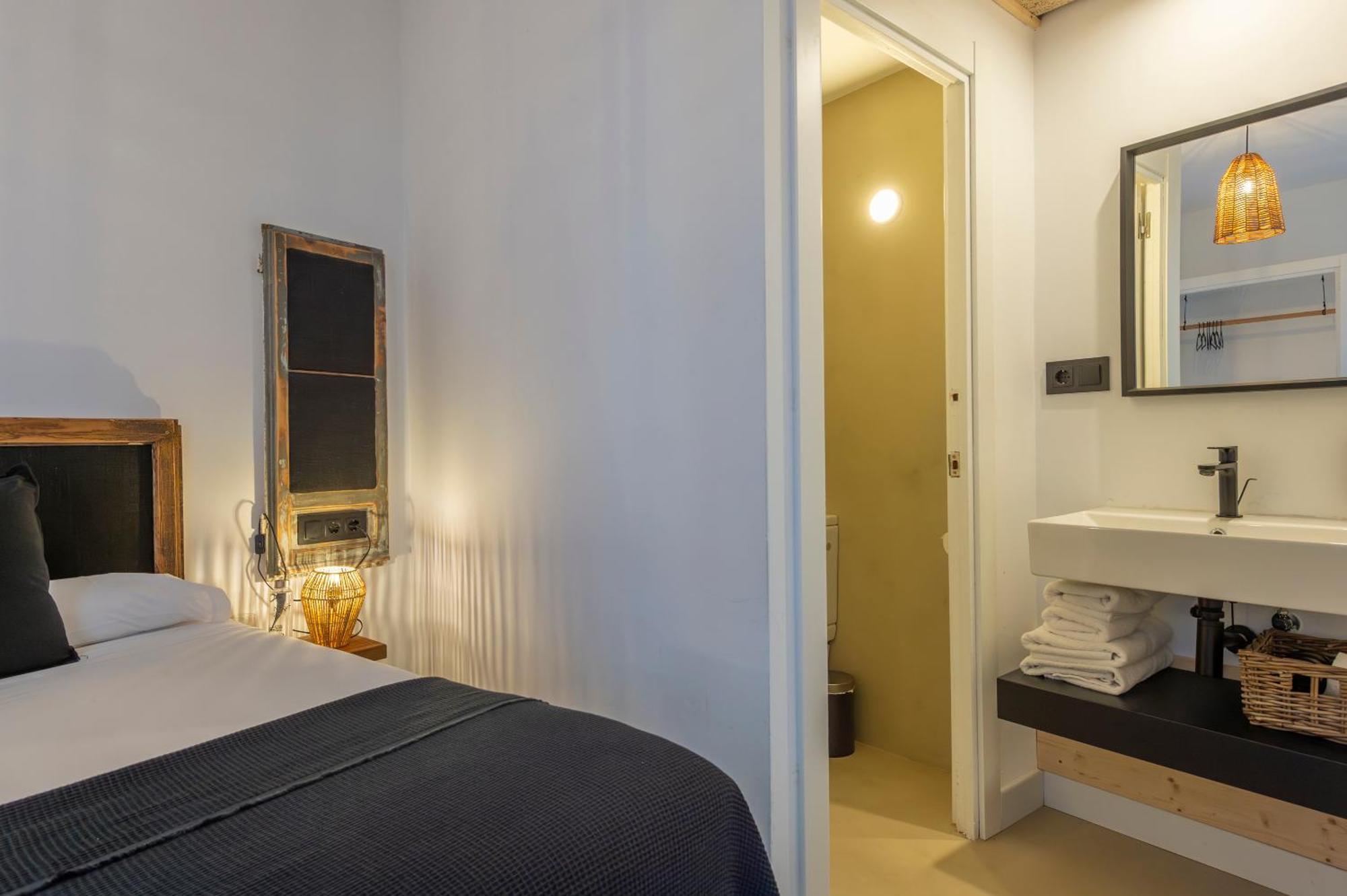 Hostal Boutique Es Menut Tossa de Mar Exteriör bild