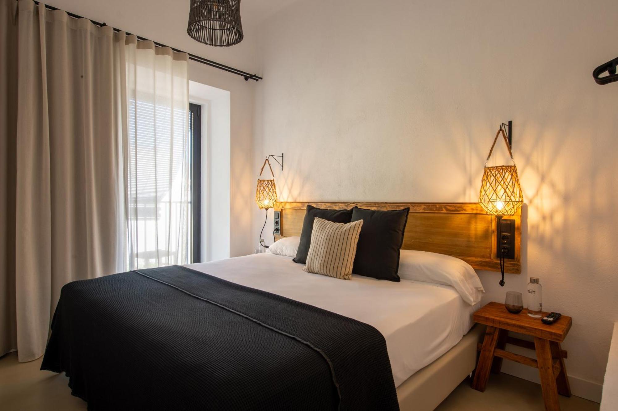 Hostal Boutique Es Menut Tossa de Mar Exteriör bild