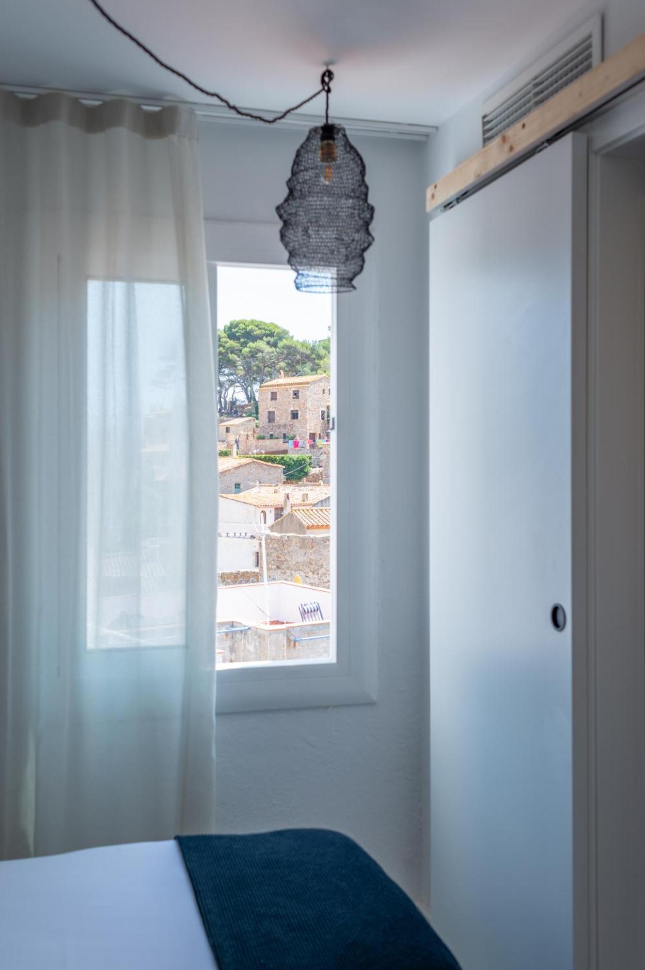 Hostal Boutique Es Menut Tossa de Mar Exteriör bild