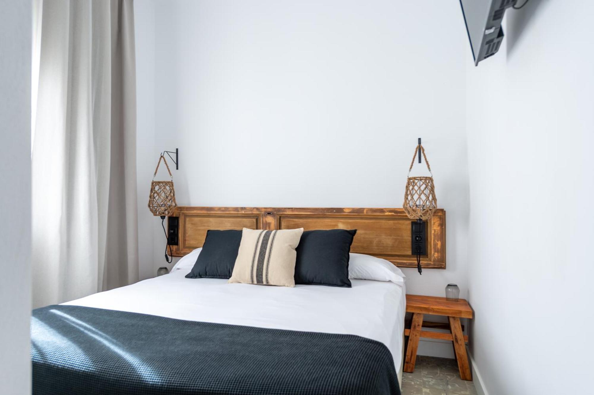 Hostal Boutique Es Menut Tossa de Mar Exteriör bild