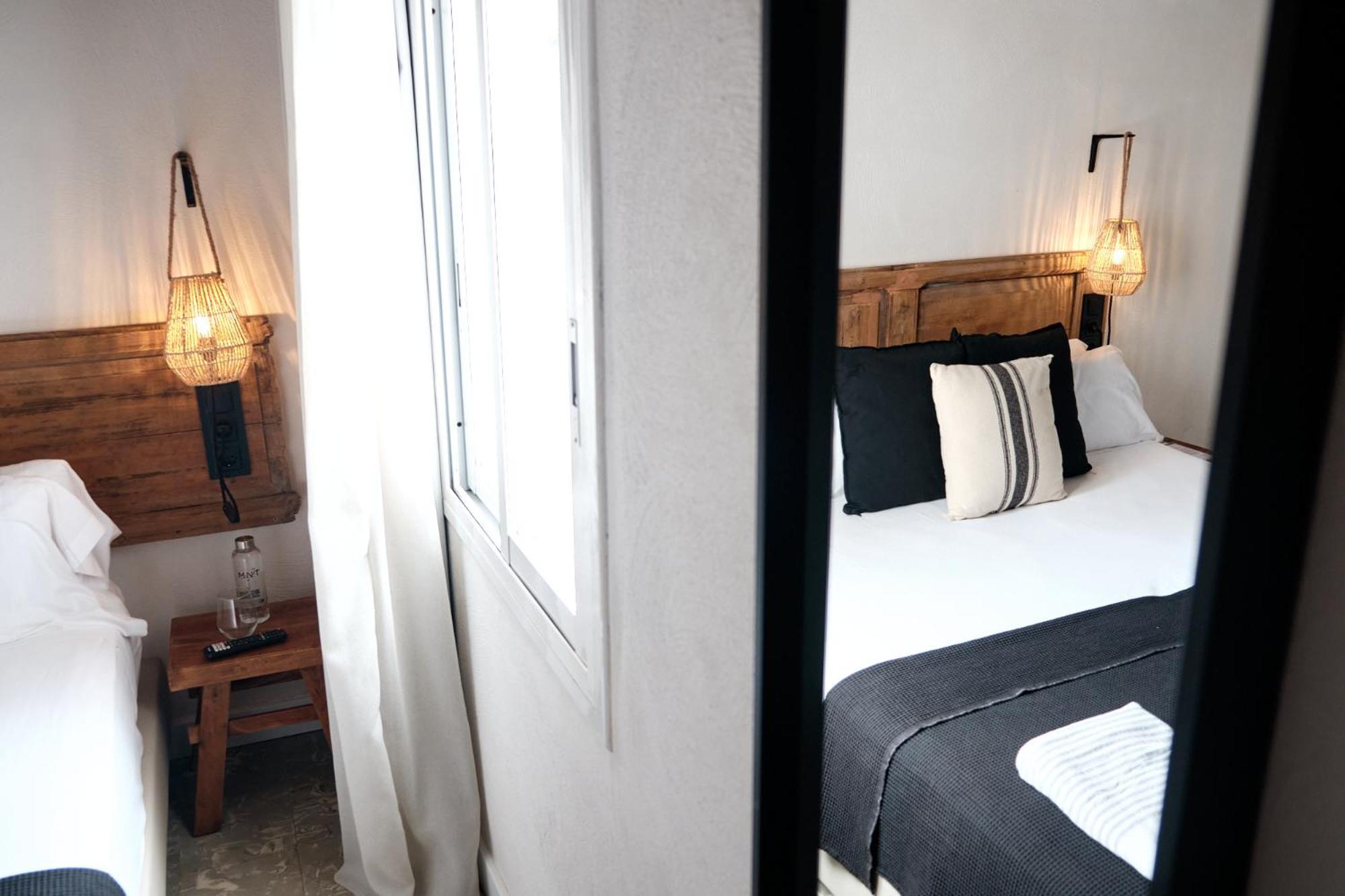 Hostal Boutique Es Menut Tossa de Mar Exteriör bild